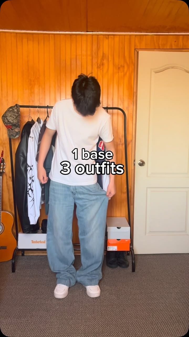 How To Style Baggy Jeans Without Looking Sloppy (21 Tips) 5 How To Style Baggy Jeans Without Looking Sloppy (21 Tips)