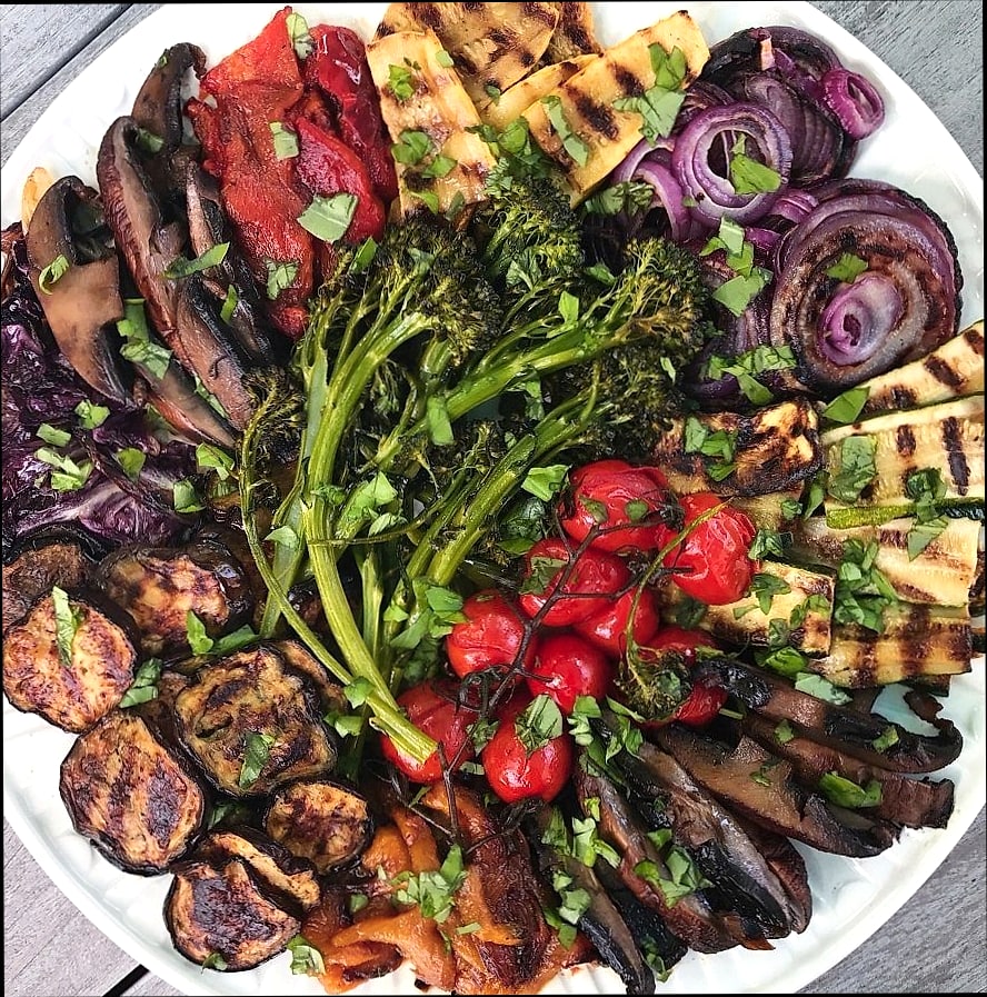 Grilled Veggie Platter With Hummus 1 featured 1010