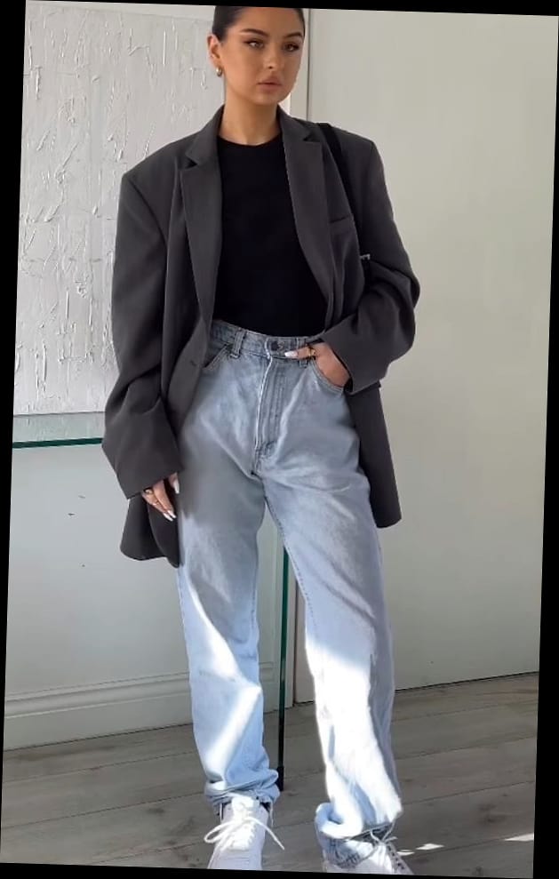 Grey Baggy Jeans with an Oversized Blazer