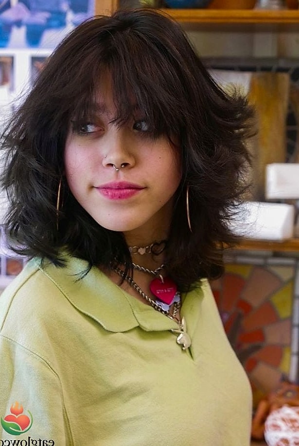 Wolf Cut For Women: 11 Trendy Looks To Ask Your Stylist 12 Retro 70s Wolf Cut