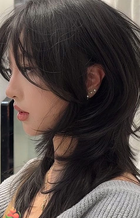 Wolf Cut For Women: 11 Trendy Looks To Ask Your Stylist 11 Soft Wolf Cut For Fine Hair